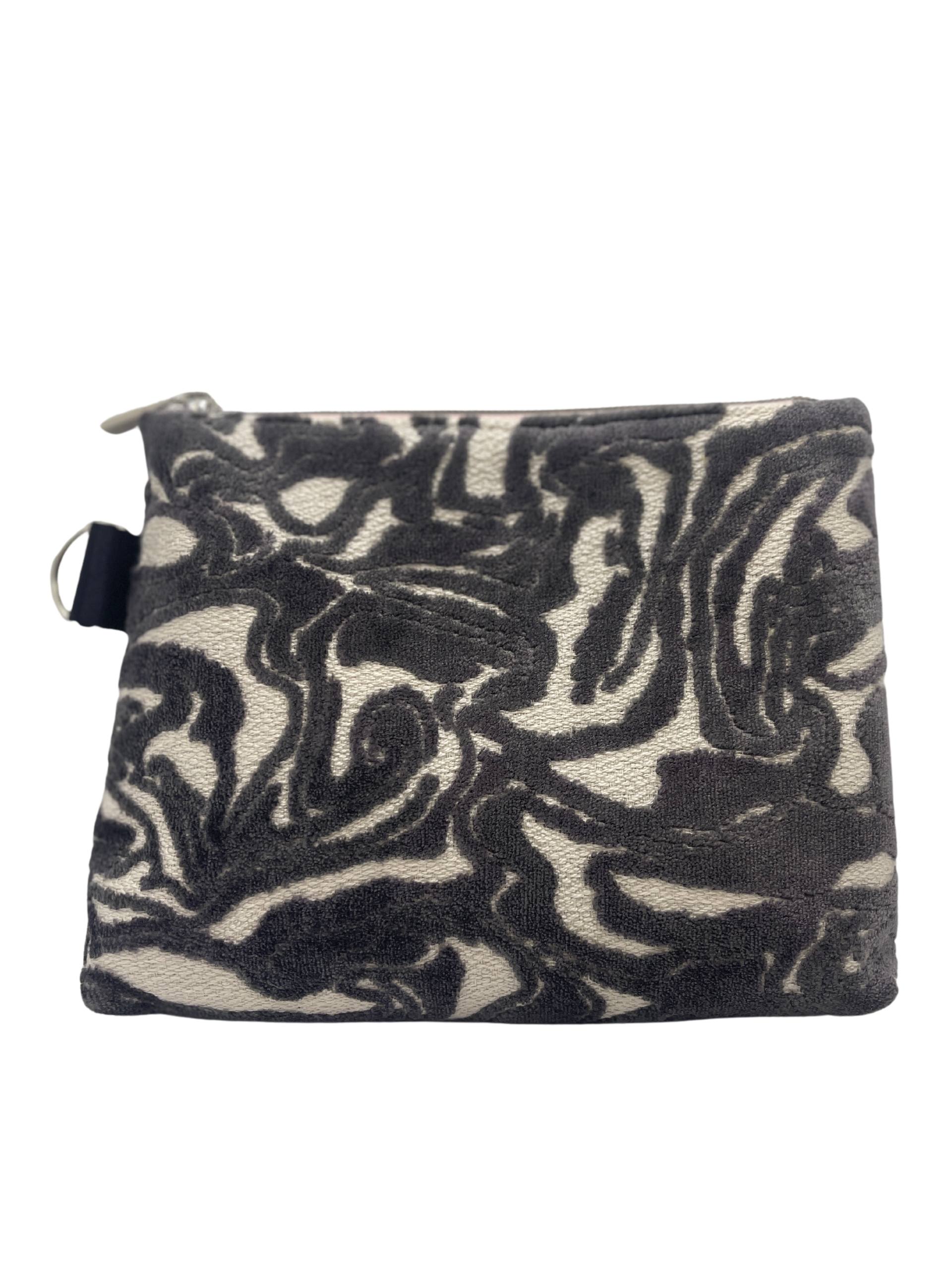 Medium Charcoal Cream Zipper Bag